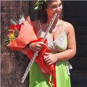 Insegnante di flauto con esperienza nel campo orchestrale, cameristico, solistico e nell'insegnamento